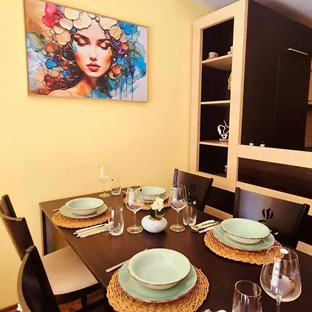 Apartamento Bright 70 M2 Family Apt, Center Sofia, Metro, Parking Sófia