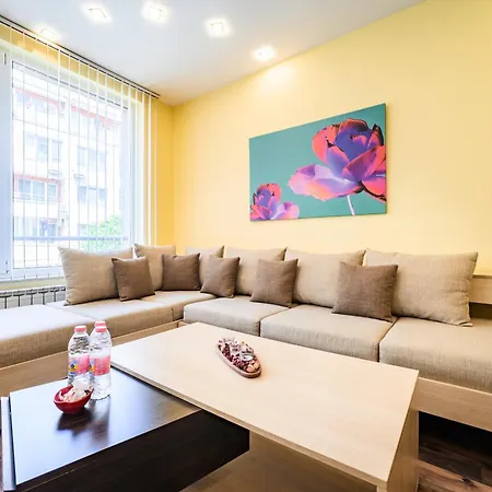 Bright 70 M2 Family Apt, Center Sofia, Metro, Parking Sofia