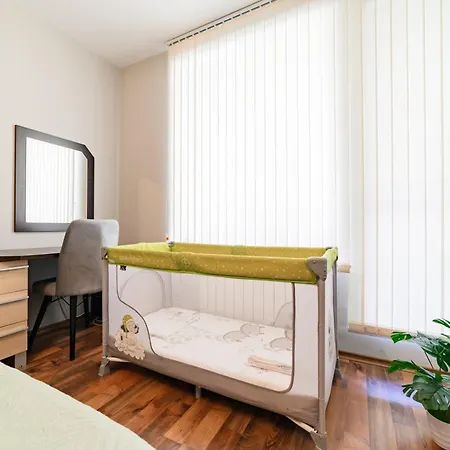 Appartement Bright 70 M2 Family Apt, Center Sofia, Metro, Parking Sofia