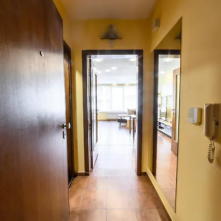 Appartement Bright 70 M2 Family Apt, Center Sofia, Metro, Parking