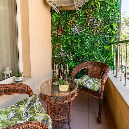 Bright 70 M2 Family Apt, Center Sofia, Metro, Parking Appartement *