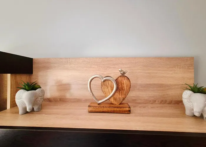 Bright 70 M2 Family Apt, Center Sofia, Metro, Parking דירה *