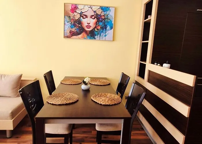 Bright 70 M2 Family Apt, Center Sofia, Metro, Parking * Sofya