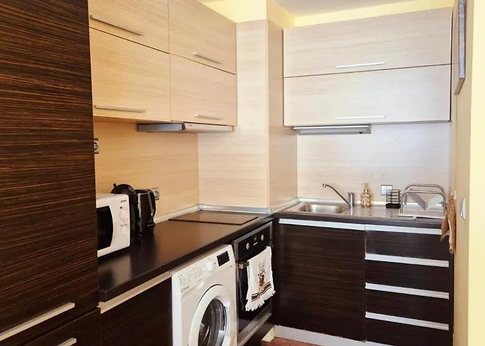 דירה Bright 70 M2 Family Apt, Center Sofia, Metro, Parking