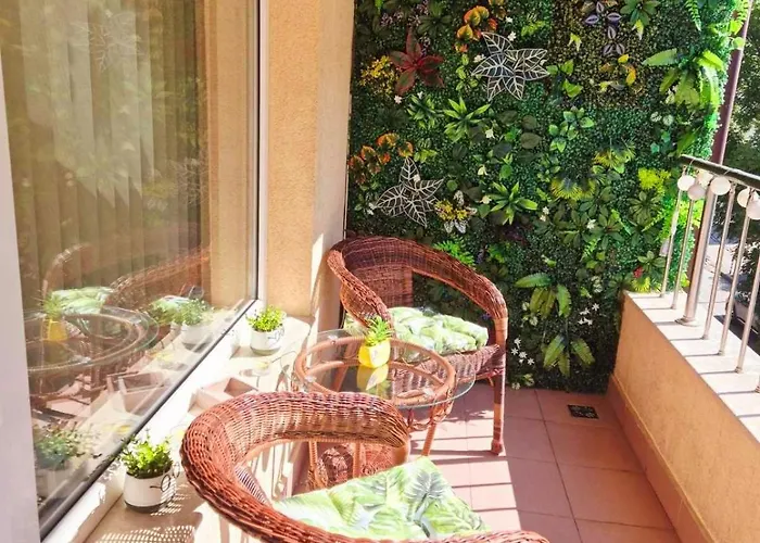 Daire Bright 70 M2 Family Apt, Center Sofia, Metro, Parking