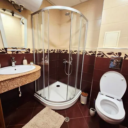 Bright 70 M2 Family Apt, Center Sofia, Metro, Parking *